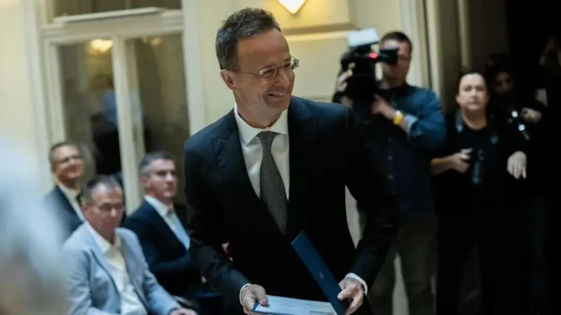 BYD frappe fort : Un ancien ministre hongrois nommé à la tête des relations internationales